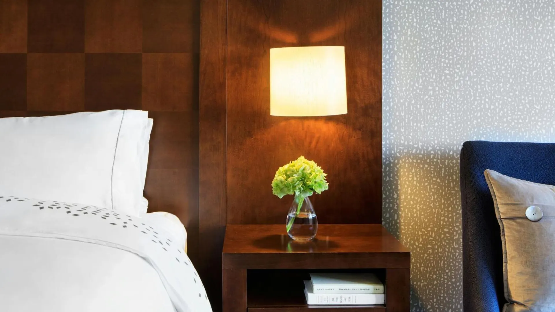 Renaissance Seattle Hotel