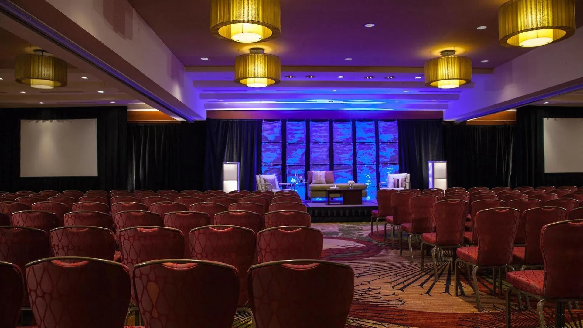 Renaissance Seattle Hotel