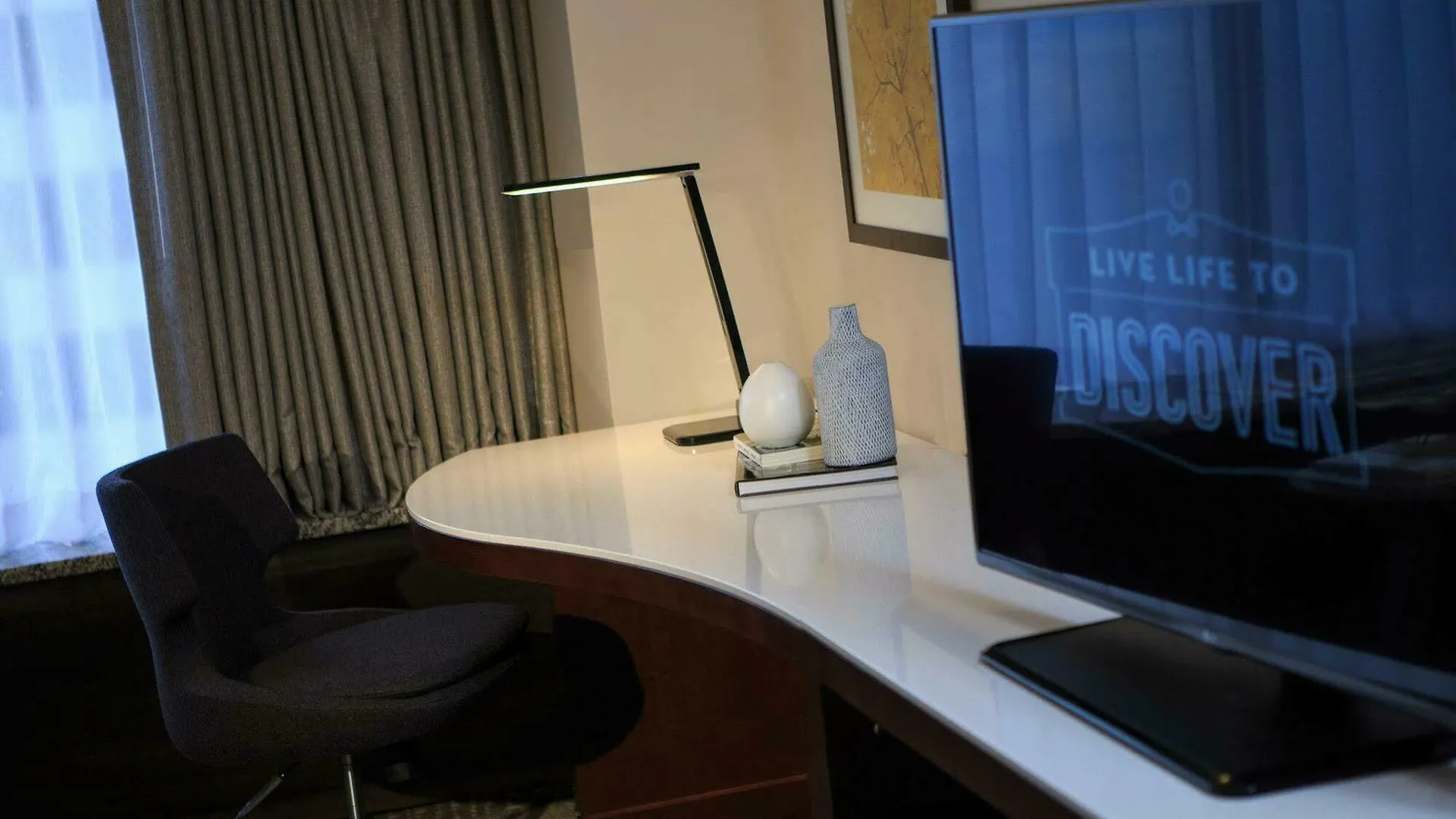 Renaissance Seattle Hotel